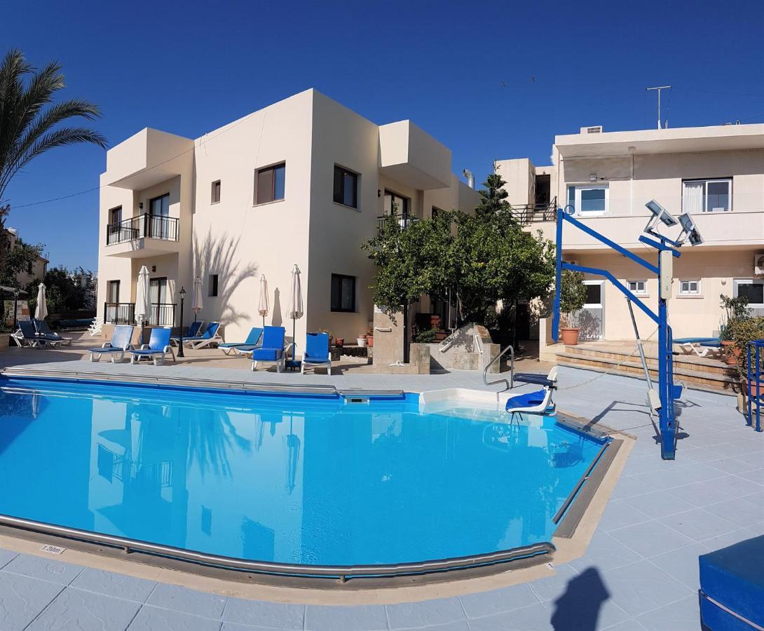 C & A Hotel Apartments Polis ภายนอก รูปภาพ