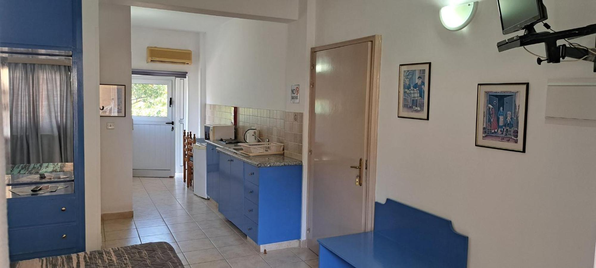 C & A Hotel Apartments Polis ภายนอก รูปภาพ