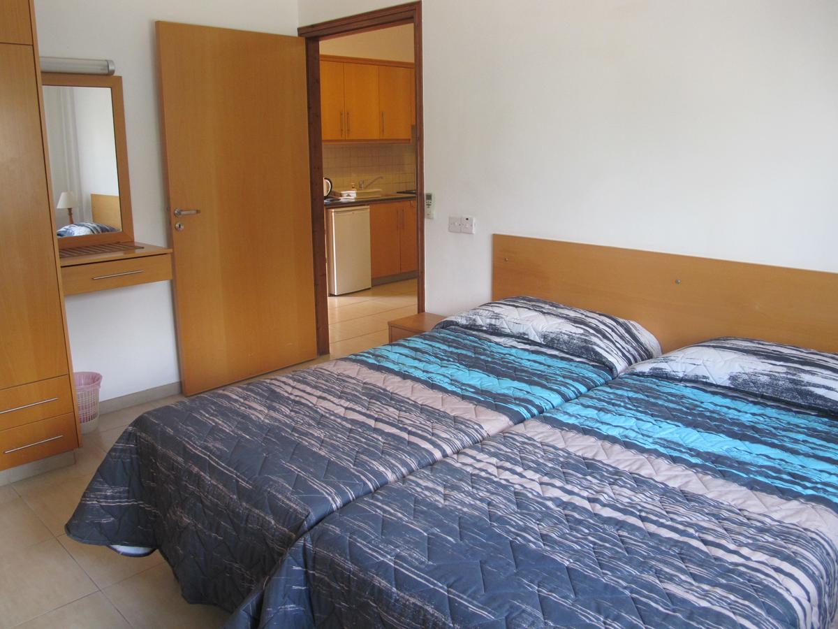 C & A Hotel Apartments Polis ภายนอก รูปภาพ